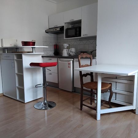 Studio 25 M2 Centre Uriage Saint-Martin-d'Uriage Номер фото